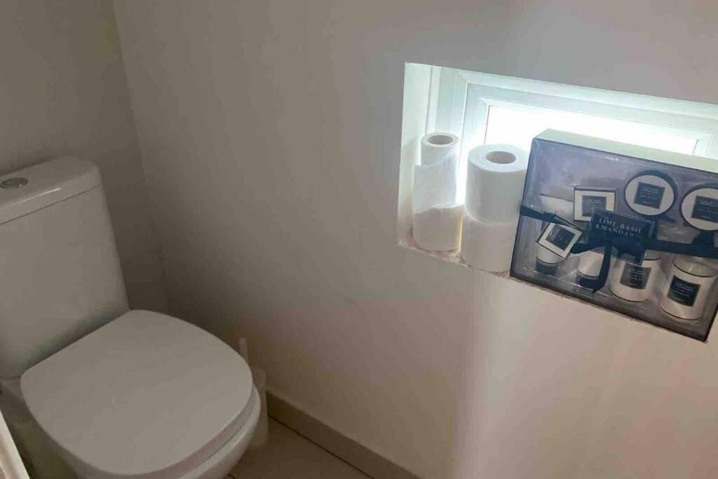 Lovely Cottage In The Heart Of Shirley- Croydon Ngoại thất bức ảnh